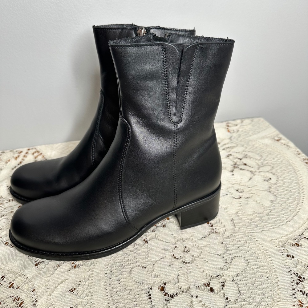 La Canadienne Black Waterproof Leather Perla Ankle Boots 8 WW 35975 Canada Made - Picture 10 of 10